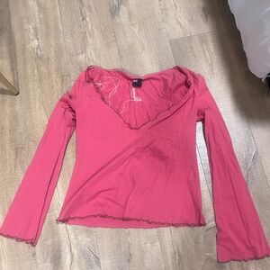 Cute Low-V Diesel Long Sleeve (xs-s)